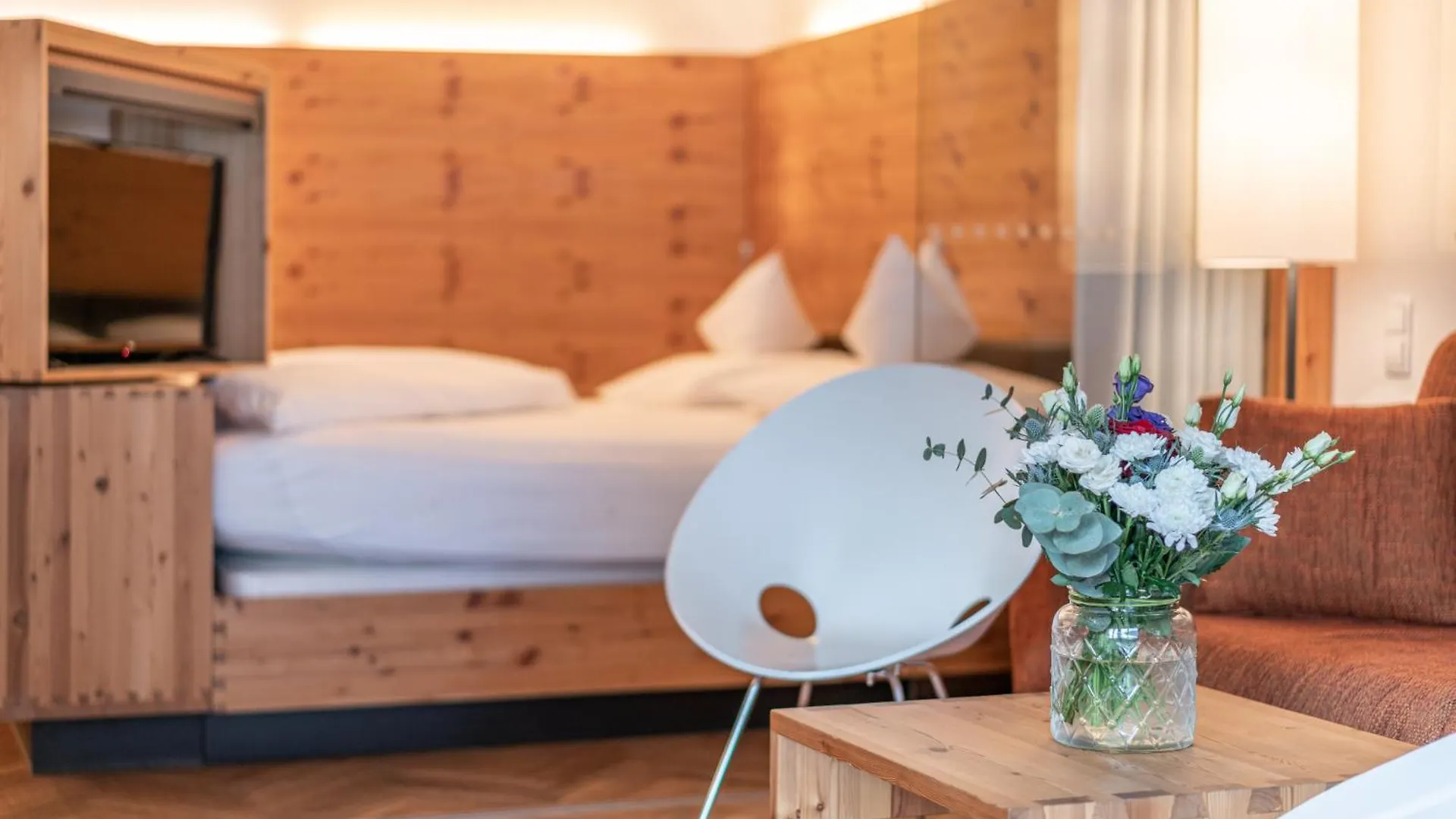Hotel Liebe Sonne 4S 솔덴