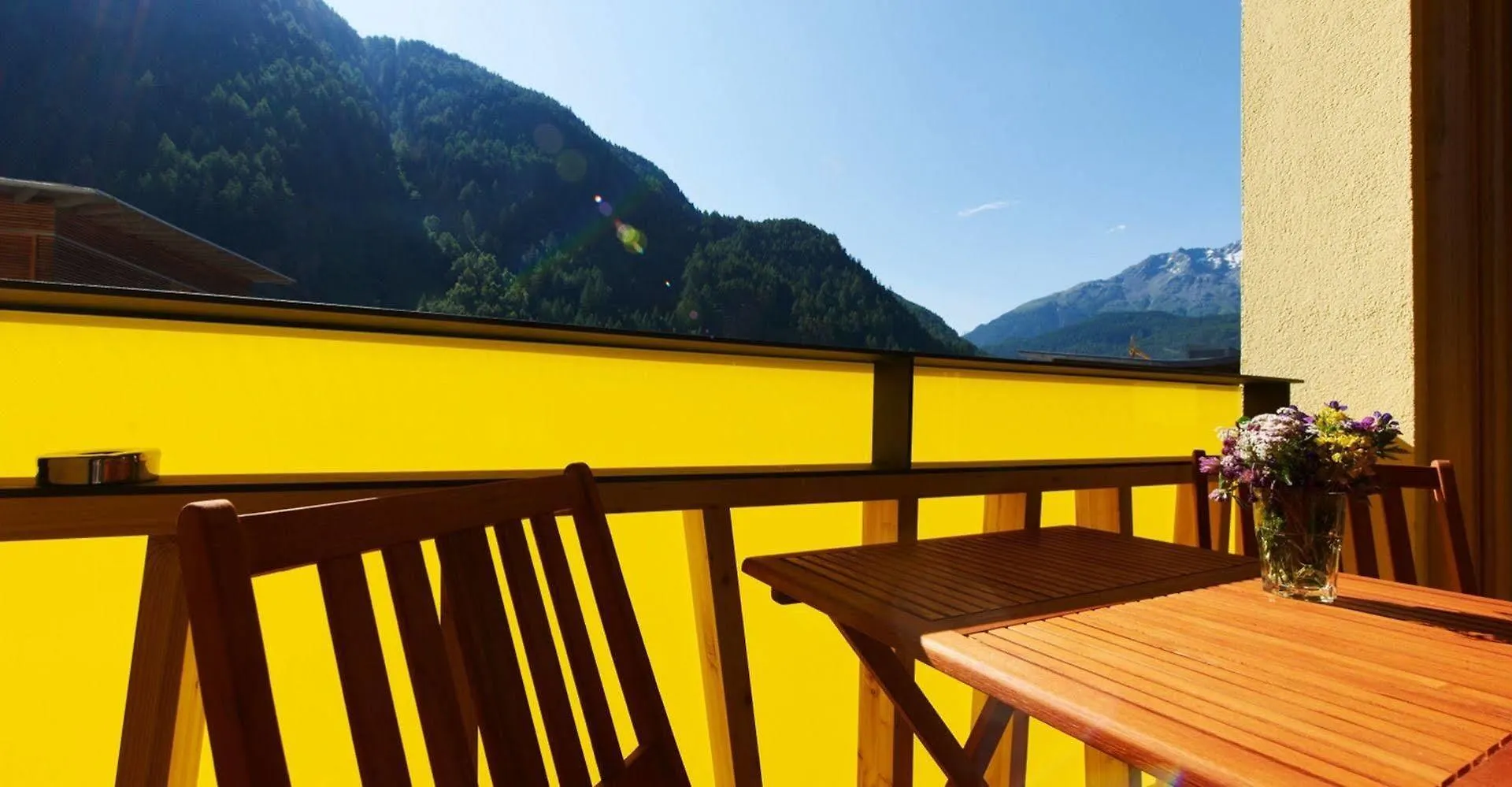 Hotel Liebe Sonne 4S 솔덴
